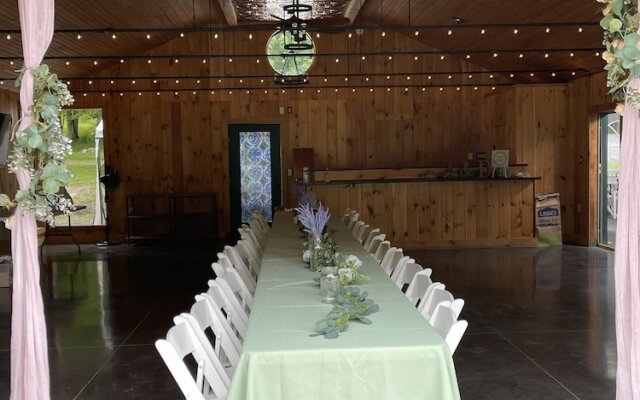 New Park Event Venue & Suites