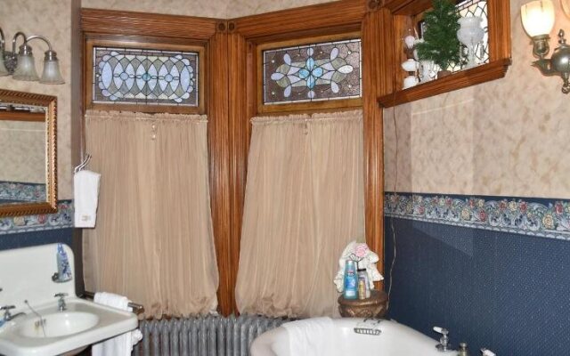 Charles Nelson Schmick House