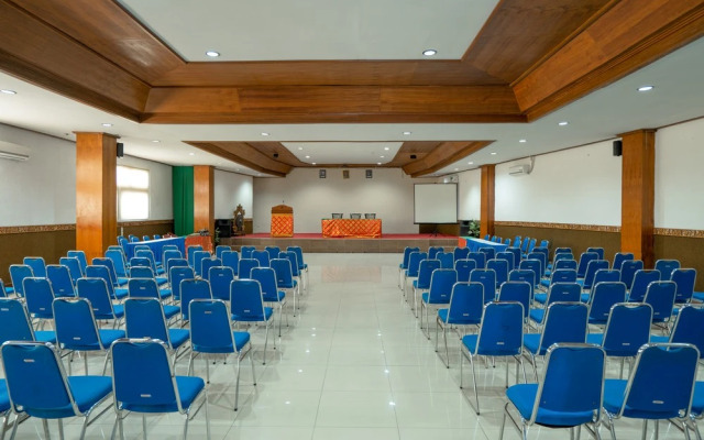 RedDoorz Plus @ Mahajaya Hotel Denpasar