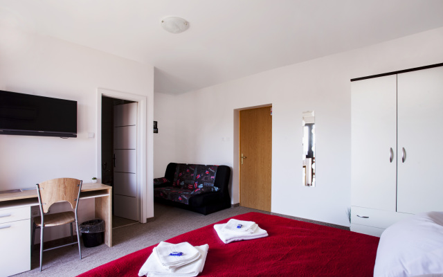 London Rooms Zagreb Airport