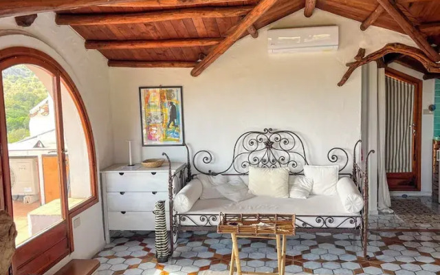 Romantic Suite Apt.21