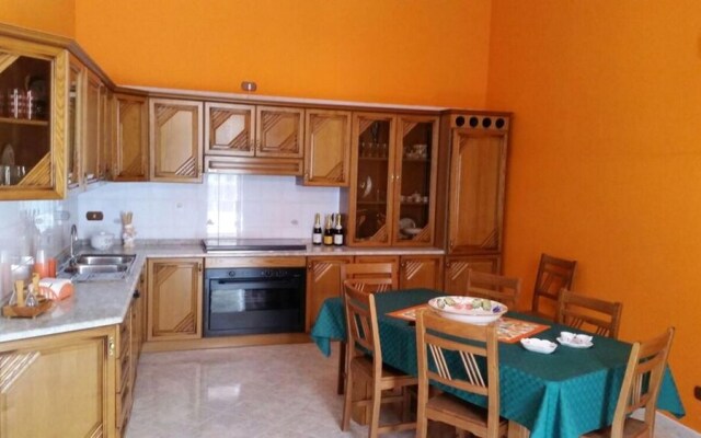 Apartment With 2 Bedrooms In Avola With Wonderful City View