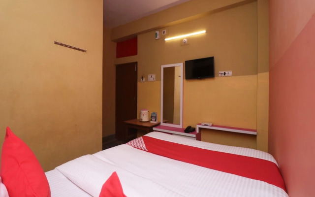 Oyo 27996 Hotel Green Park