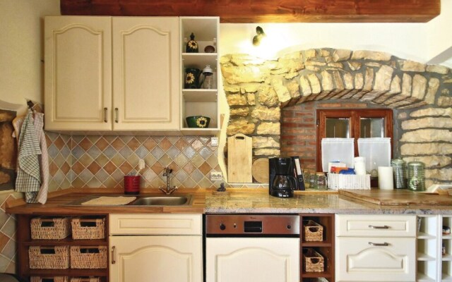 Amazing Home in Kastelir With 3 Bedrooms and Wifi