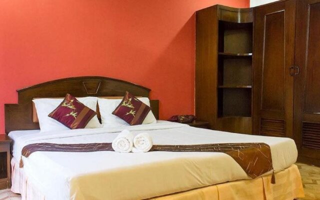 Baan Natacha Beachfront Guesthouse