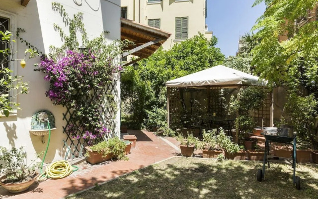 Lemon Tree Apartment Sistine Chapel