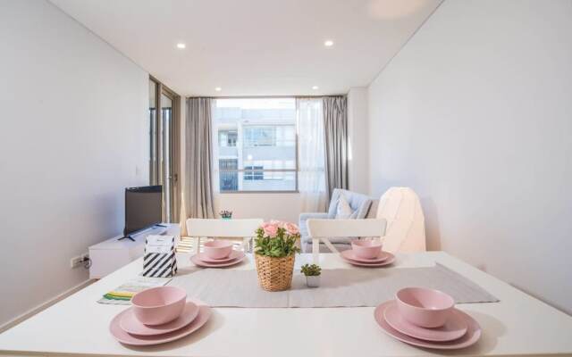 Roseberry Apartment For Travelling Couple In Green Square