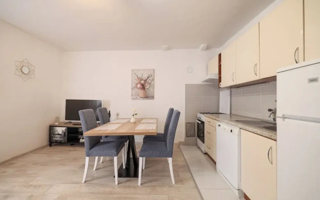Viva - 2 bedroom apt in city centar