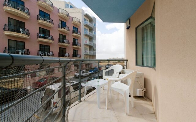 Charming Apartment in Qawra