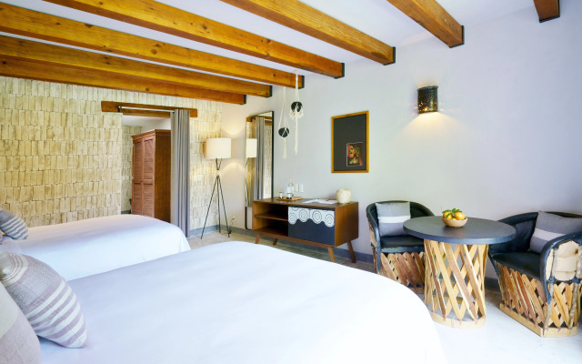 Hotel Amomoxtli