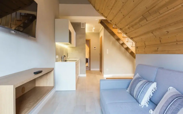 Royal Hill Residence