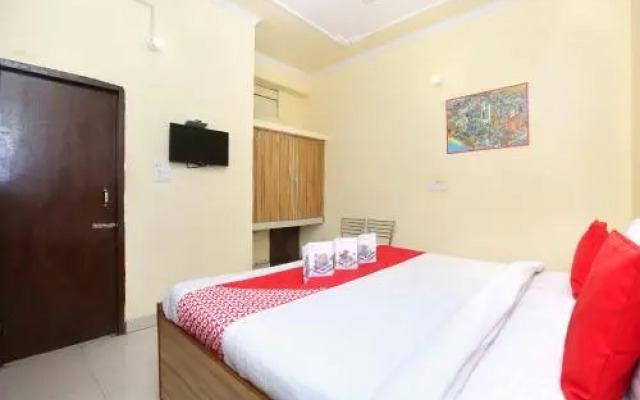 OYO 14823 Skyheights