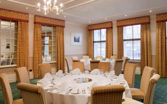 Mercure White Hart Hotel Salisbury and Apartments