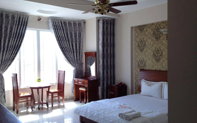 Queen Garden Hotel