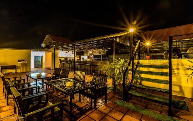 Top Sky Hostel