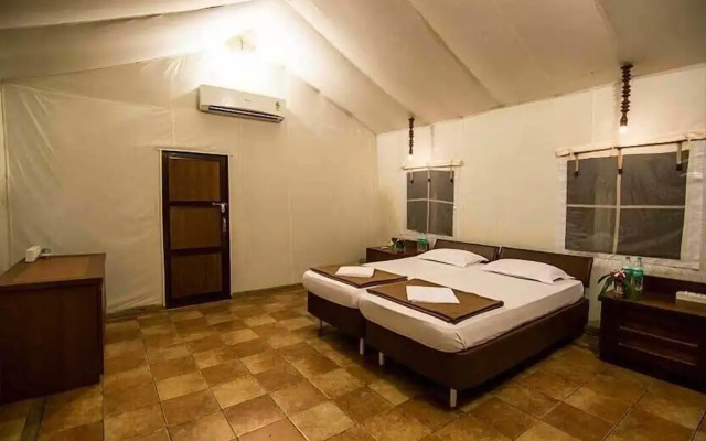 Sai Vishram Beach Resort Byndoor