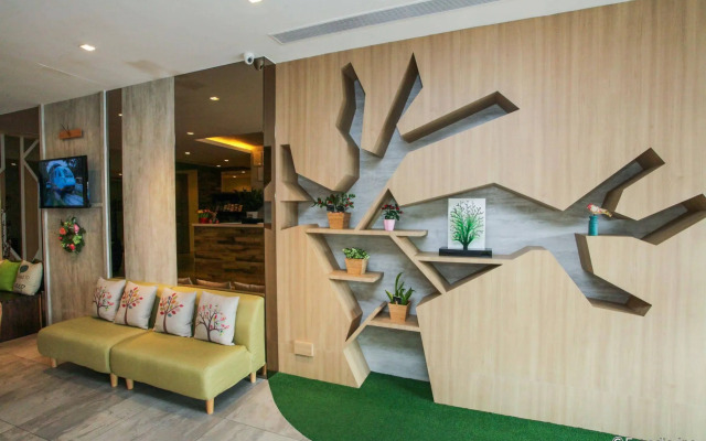 Champion Hotel (SG Clean Certified & Staycation Approved)