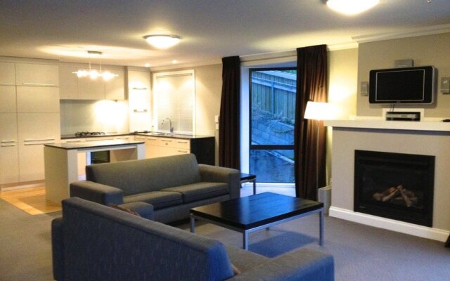 Luxury Lake Suites
