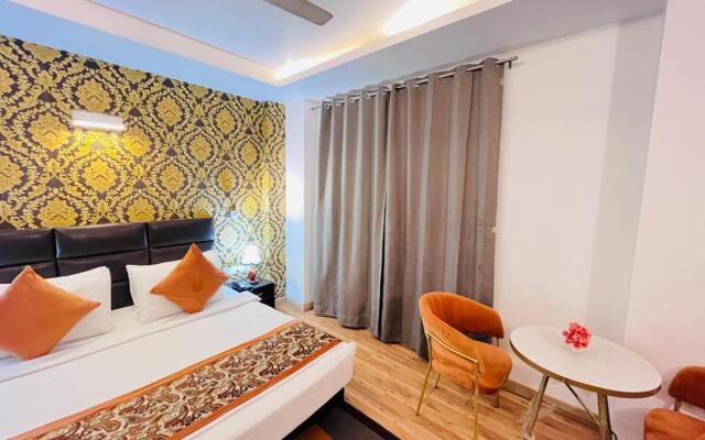 Qotel Hotel AT Residency Kaushambi