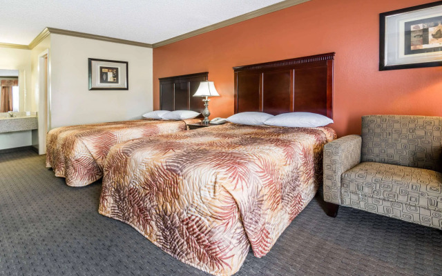Hill Country Inn & Suites