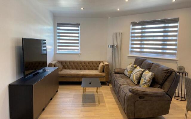 Apartment 7, The Cathedral View