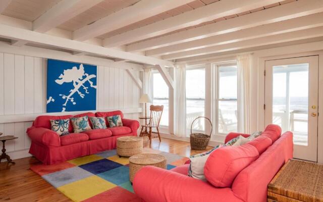 Cuddlefish by Oak Island Accommodations