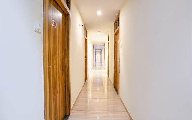 FabHotel Cozy Inn