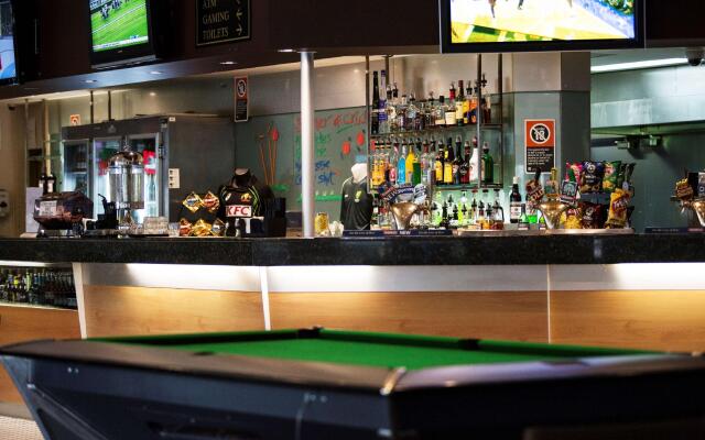 Nightcap at High Flyer Hotel