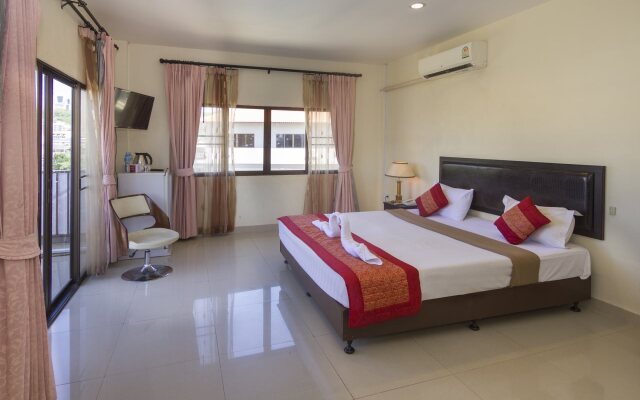 Royal Q&D Suites Hotel