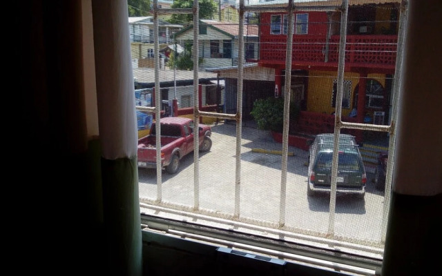 Don Santiago Guesthouse Downtown