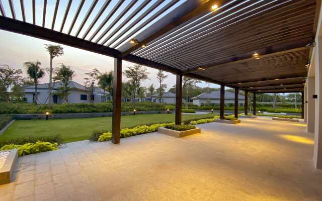 Crowne Plaza Phu Quoc Starbay by IHG