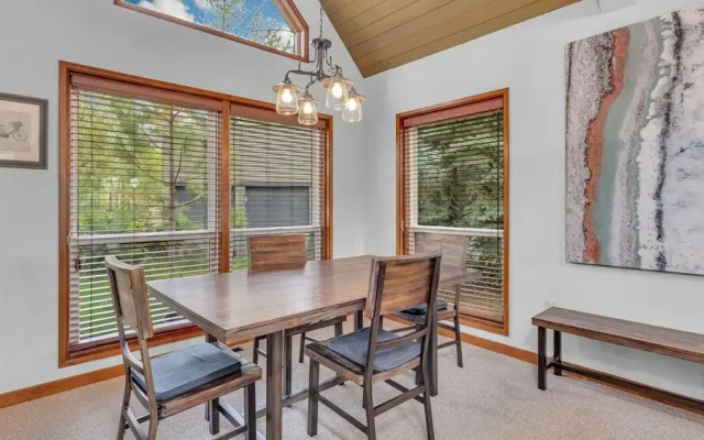 Mt View Lodge - Unit 21