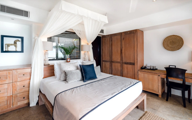 Batu Karang Lembongan Resort & Spa