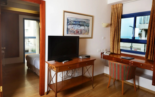 Abratel Suites Hotel