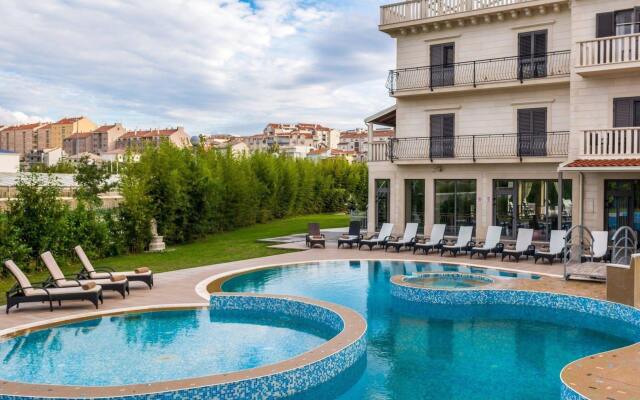 Hotel President Solin