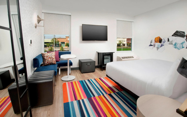 Aloft Dallas Arlington South