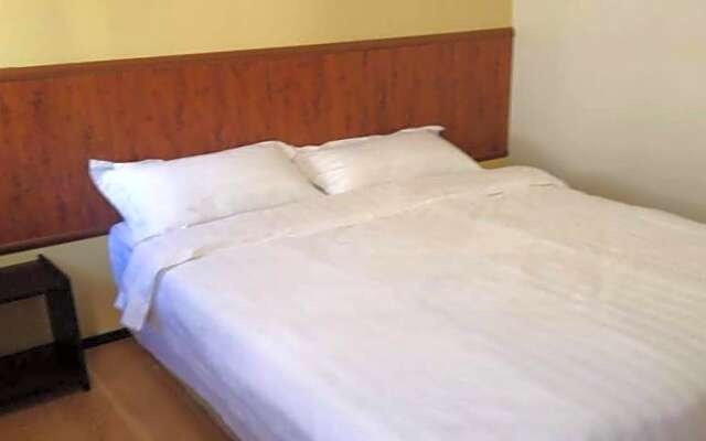 Universal Inn