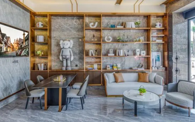 POLTTON SERVICE APARTMENT (Panyu Changlong South Village store)