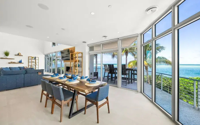 Endless Horizon in Siesta Key