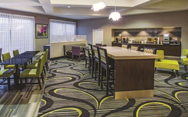 La Quinta Inn & Suites by Wyndham Las Vegas Summerlin Tech