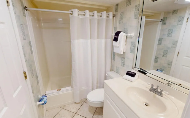 Sandpiper Cove 1086 2 Bedroom Condo by RedAwning
