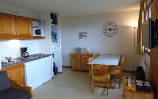 Lou Services Apartment J11 LSI 001