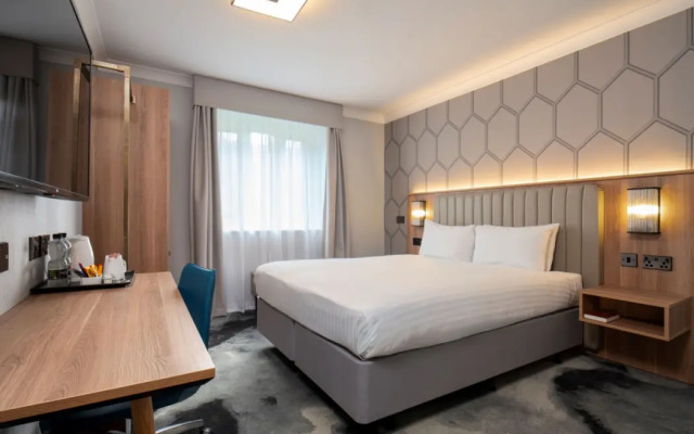 London Chigwell Prince Regent Hotel, BW Signature Collection