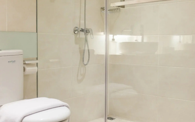 Bassura City Standard Family Room - Lin Pro 7