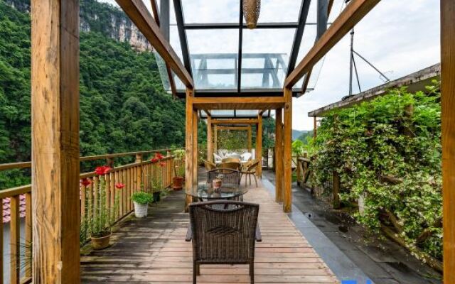 Floral Hotel·Yicheng Yijia Hotel(Dongda store of Zhangjiajie National Forest Park)