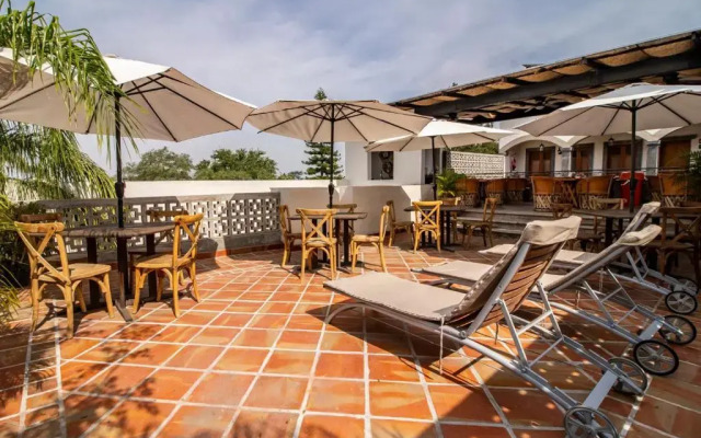 Hotel Puerta San Pedro