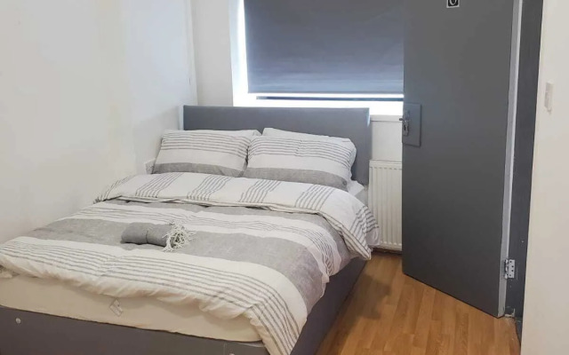 The Lockin Bar & Resturant