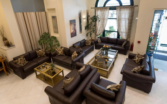 Ionian Plaza Hotel