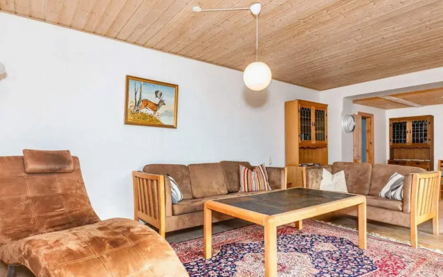 9 Person Holiday Home in Thyholm