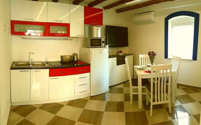 Apartment Split